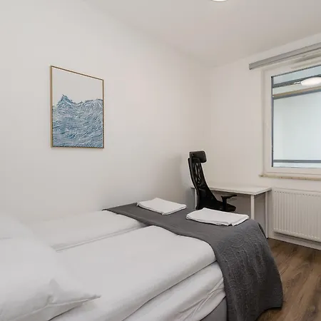 아파트 Shortstaypoland Budki Szczesliwickie B131 바르샤바