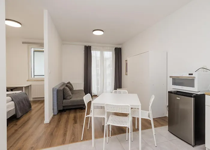 Shortstaypoland Budki Szczęśliwickie B131 *