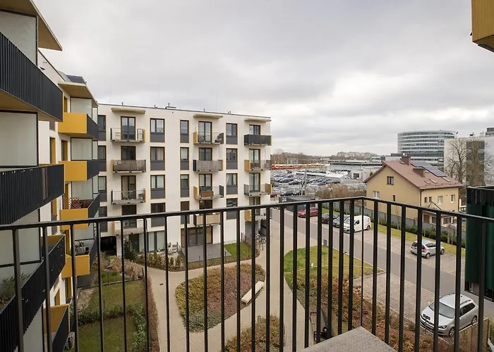 Shortstaypoland Budki Szczęśliwickie B131 *